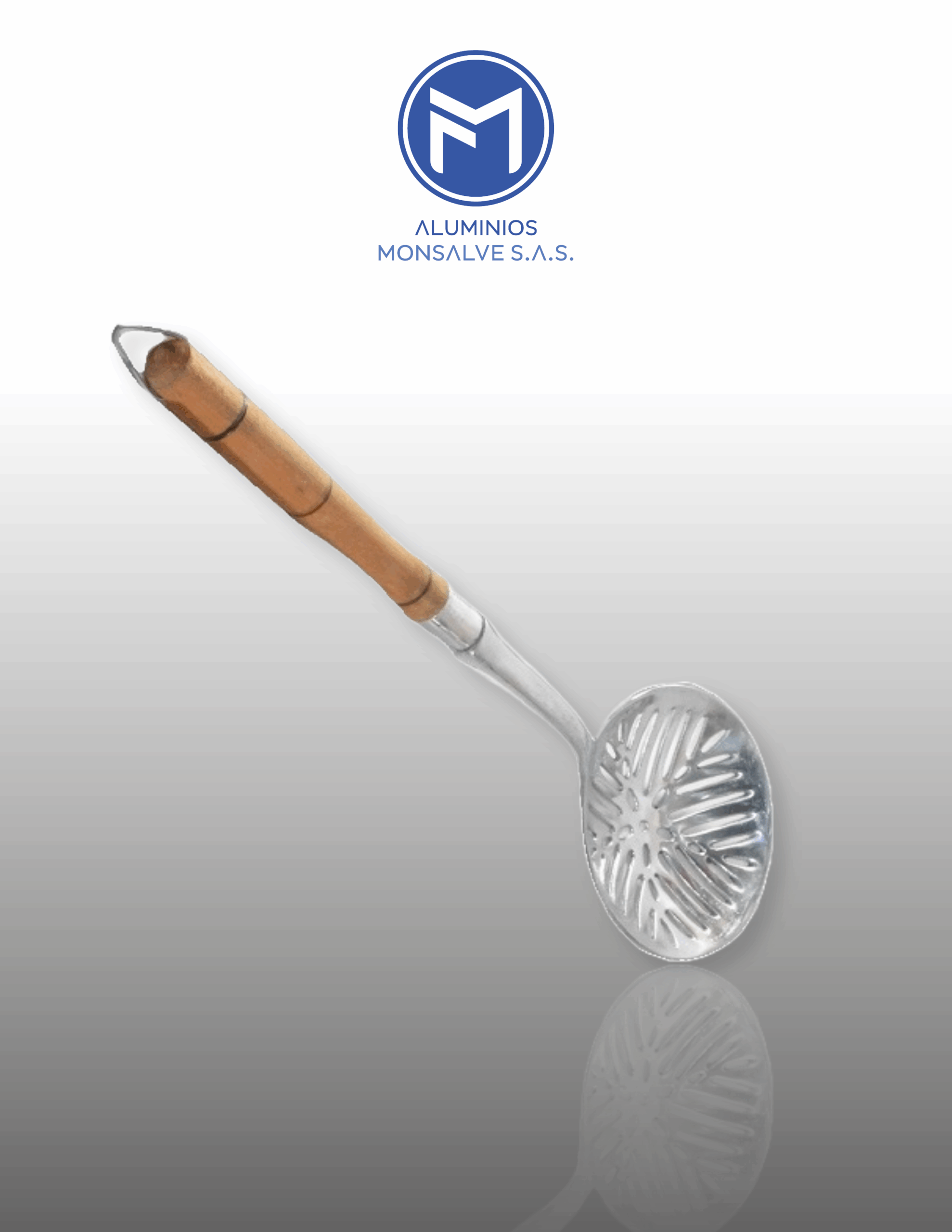 Espumadera #20 cabo madera